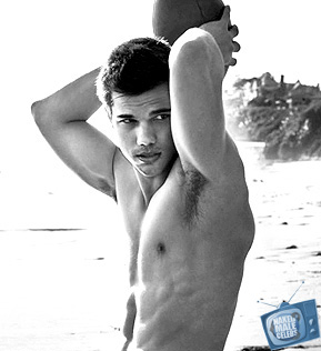 Taylor Lautner Nude